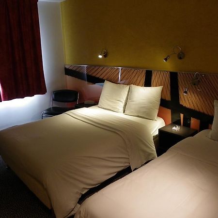 Hotel Logitel Saint-Doulchard Eksteriør billede