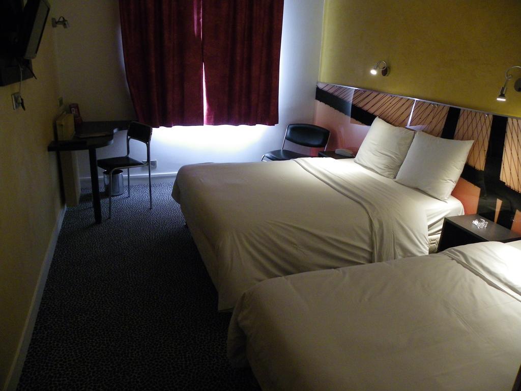Hotel Logitel Saint-Doulchard Værelse billede