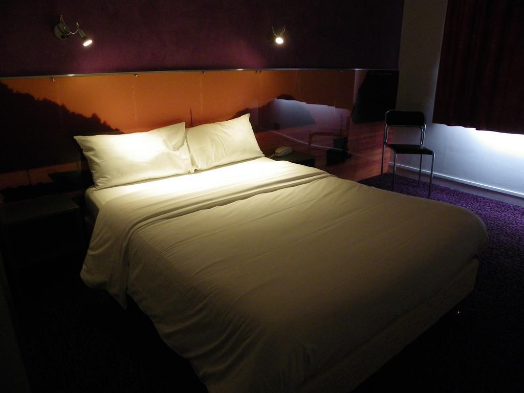Hotel Logitel Saint-Doulchard Eksteriør billede