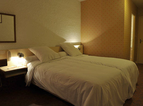 Hotel Logitel Saint-Doulchard Eksteriør billede